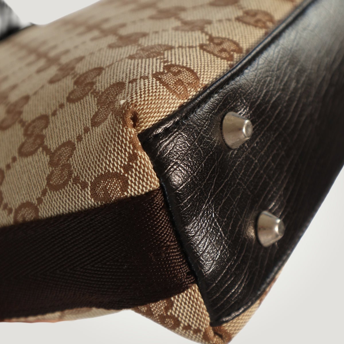 Gucci - Monogram Crossbody Bag - Bloc Magasin