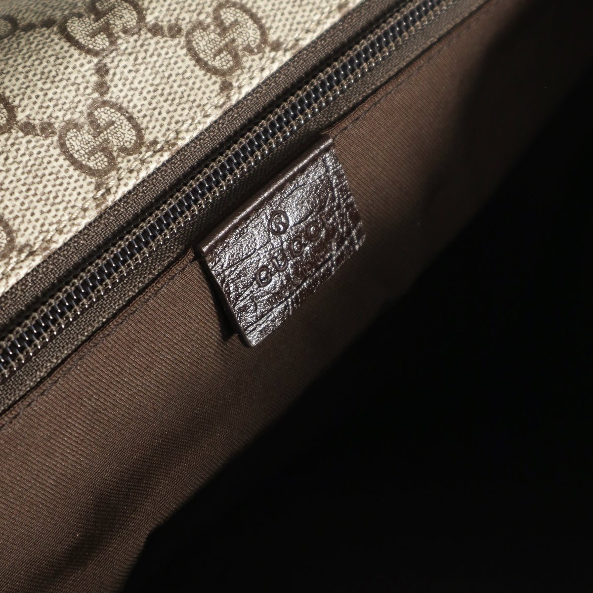 Gucci - Monogram Shoulder Bag - Bloc Magasin