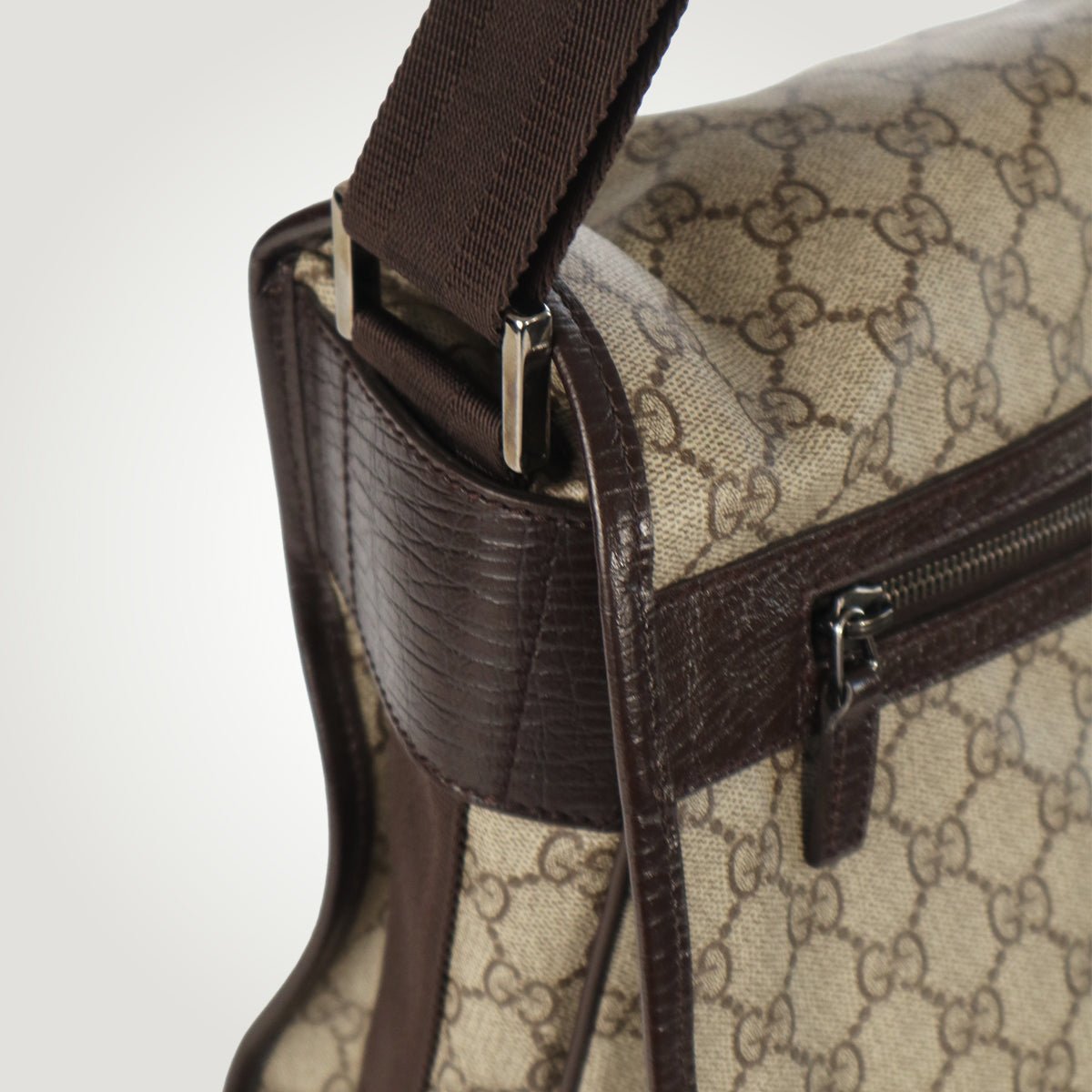 Gucci - Monogram Shoulder Bag - Bloc Magasin