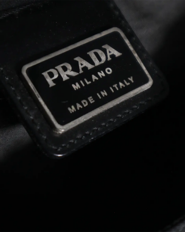 Echt oder Fake? Wie du Taschen, Sneaker & Leder prüfst